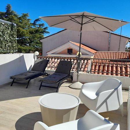 App Hedonist Apartment Novigrad  ภายนอก รูปภาพ