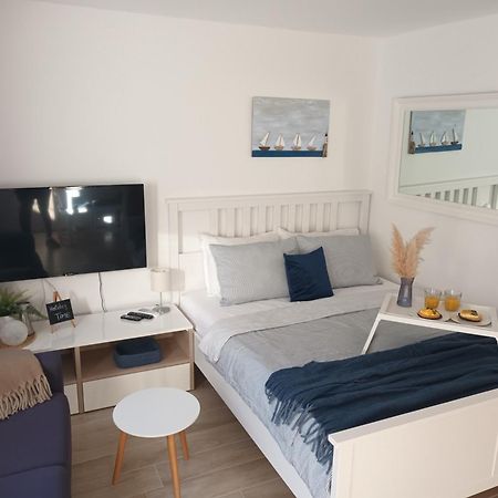 App Hedonist Apartment Novigrad  ภายนอก รูปภาพ