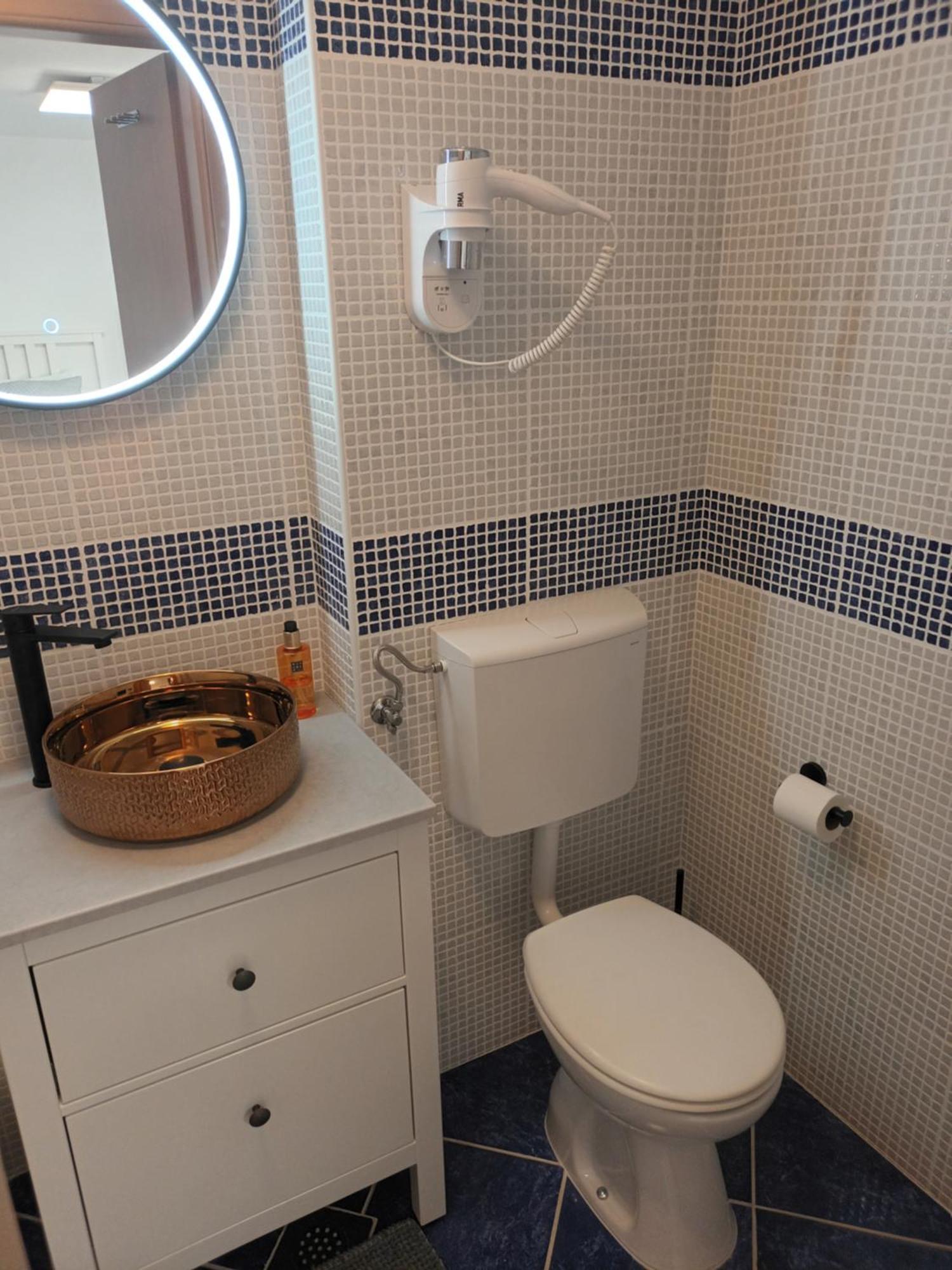 App Hedonist Apartment Novigrad  ภายนอก รูปภาพ